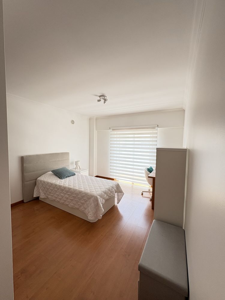 Alugo quarto estudantes
