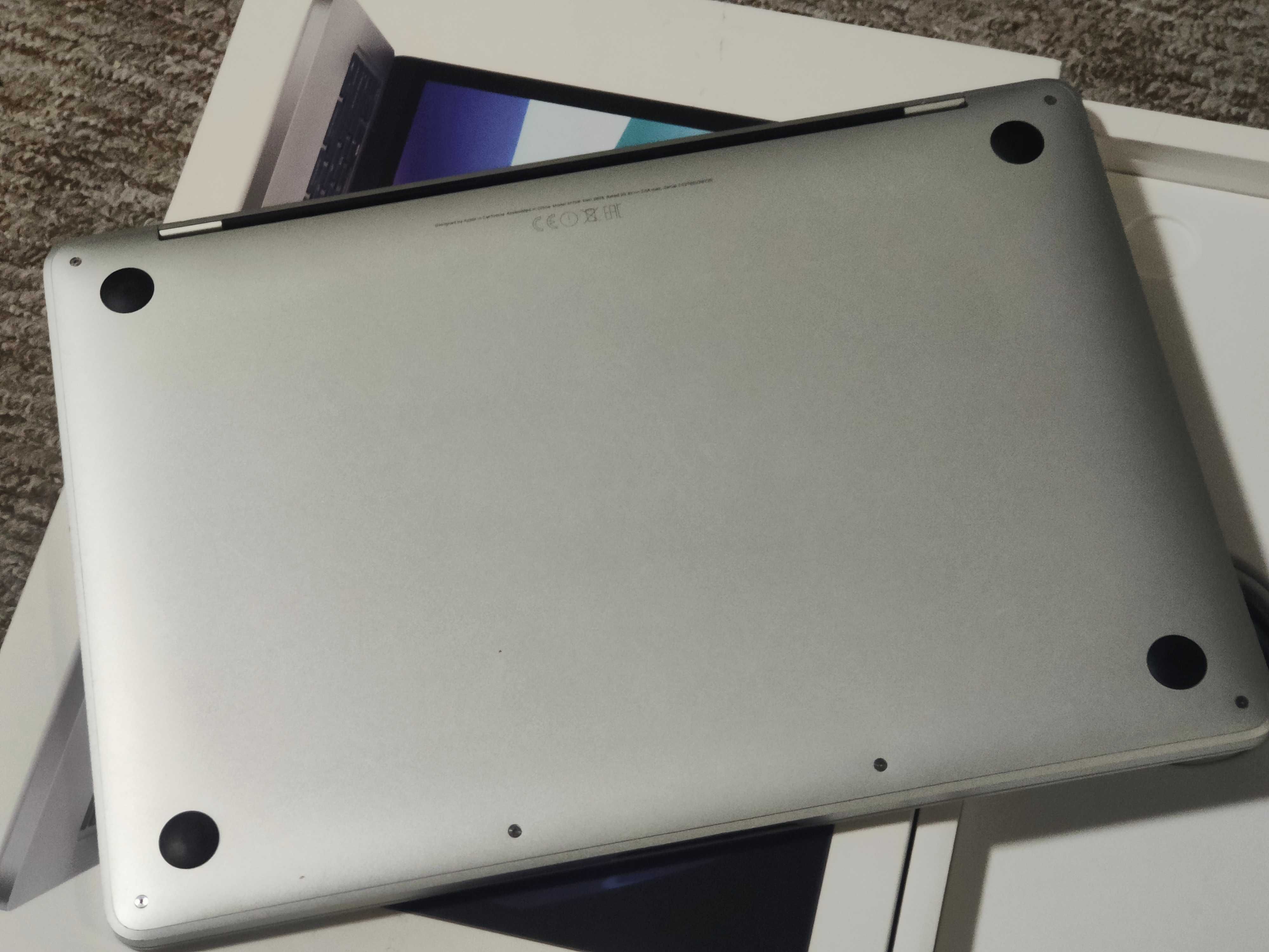 Apple MacBook Pro (A1708)  2016 i5/8/128 ГБ