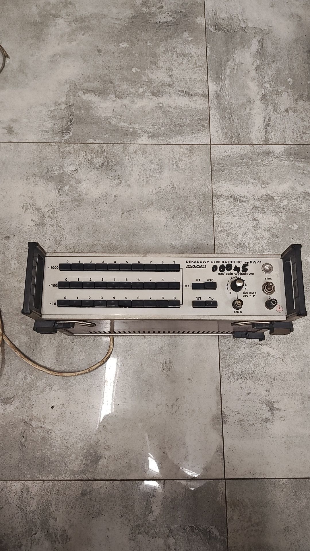 Generator dekadowy