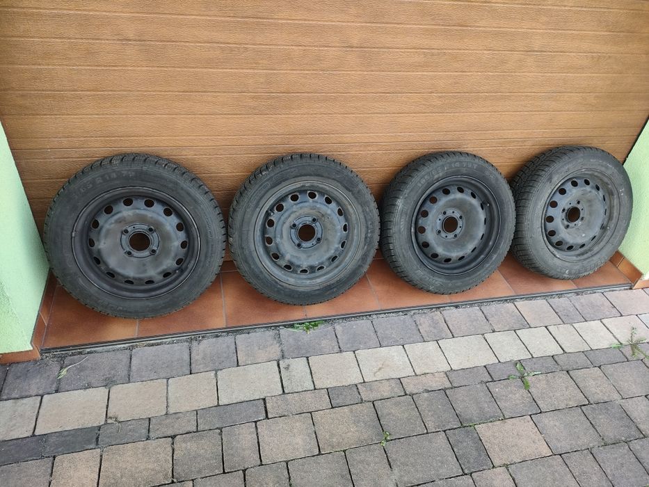 Koła felgi  opony zimowe Kormoran 165/65/14