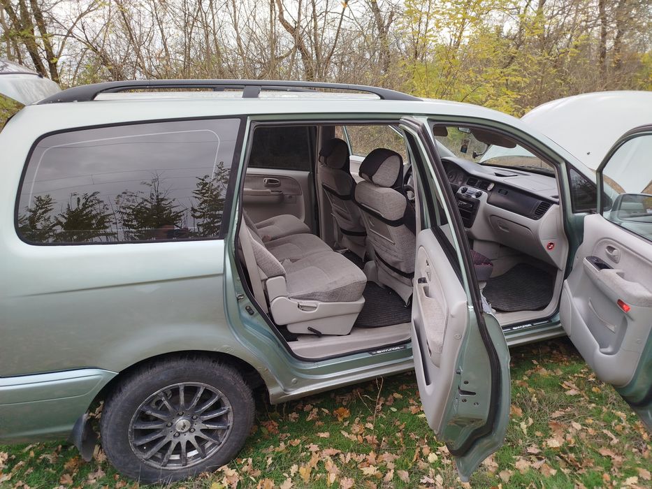 Продам мінівена, газ/бензин 2005 рік