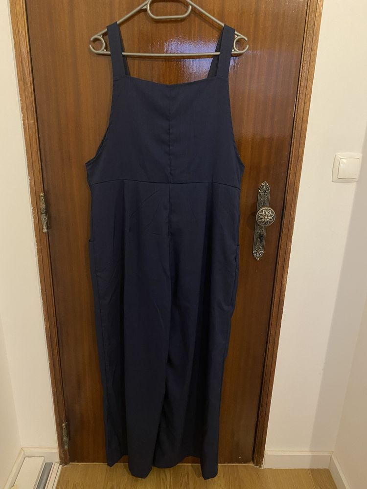 Vendo Macacão azul
