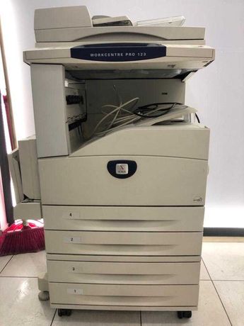 Máquina de Fotocópias Xerox a funcionar
