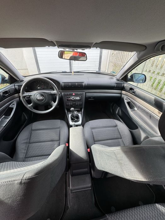 Audi a4c5 в продажі