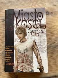 Książka Miasto Kości - Cassandra Clare, Dary Anioła