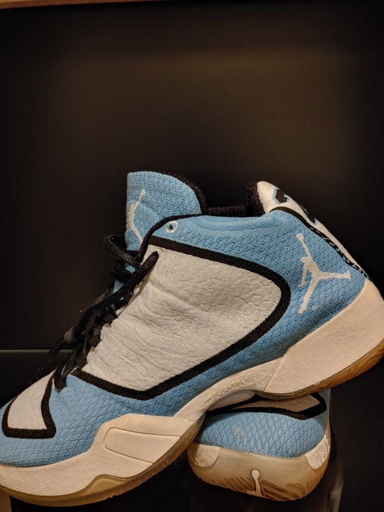 Kultowe buty do kosza Air Jordan Blue Legend. Kolekcjonerskie 6xNBA