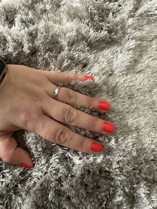 Unhas normais e gel