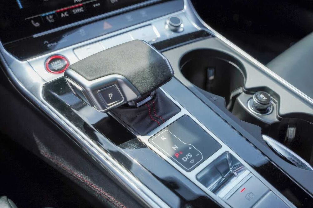 Audi RS7 quattro      2022