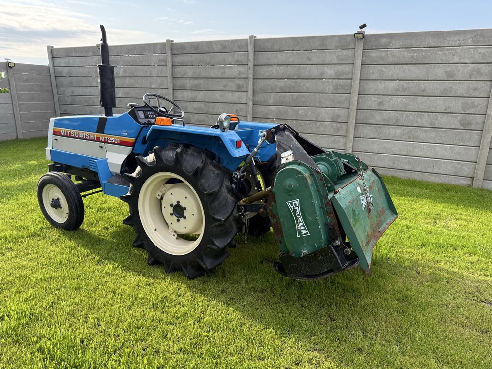 Mitsubishi mt 2501 Traktor + glebogryzarka i pług 25 koni