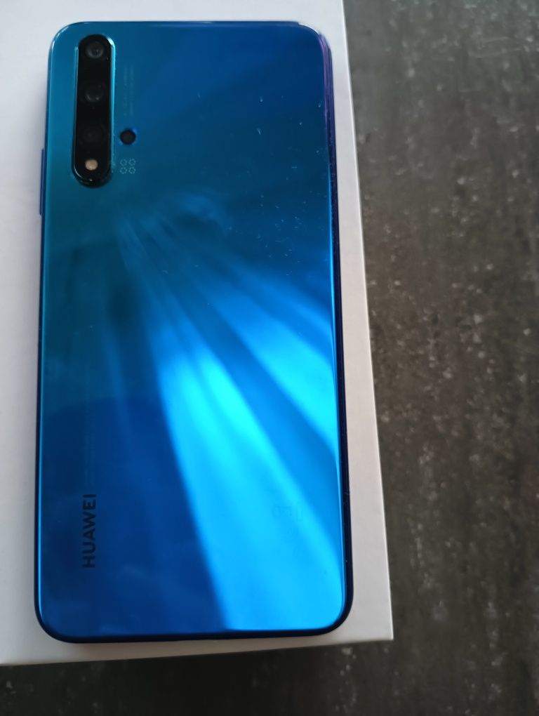 Huawei  Nova  5T