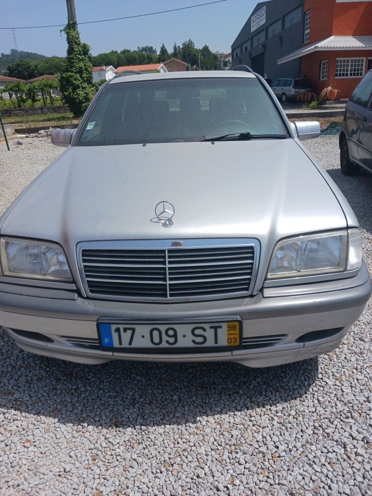 Mercedes c220d clássic