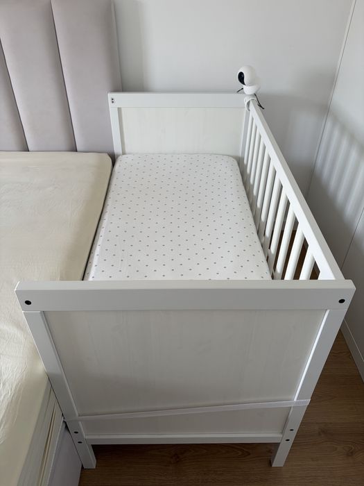 Berço IKEA Sundvik