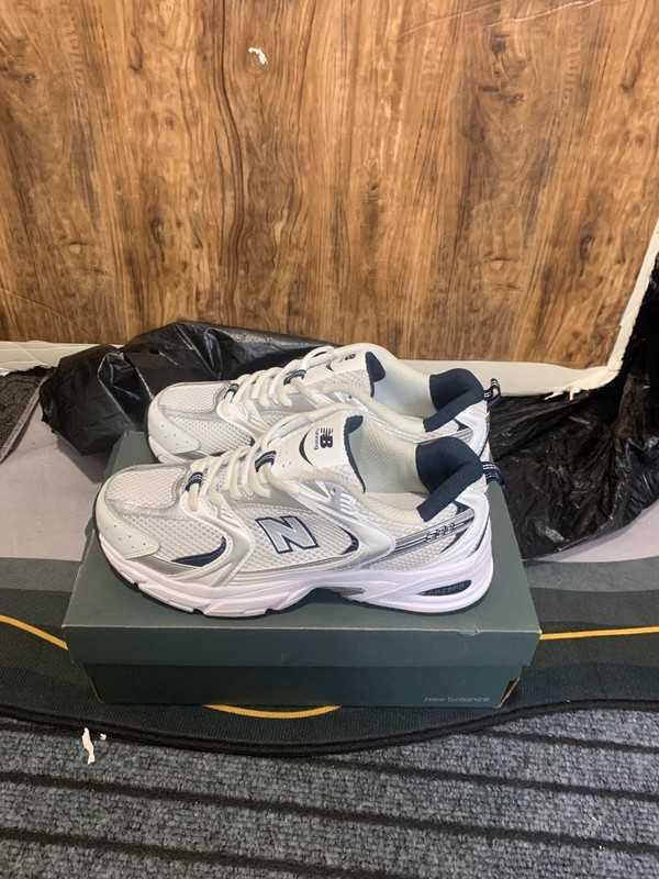 New Balance530_White Sneakersy Damskie_Moda Solidne 39.5