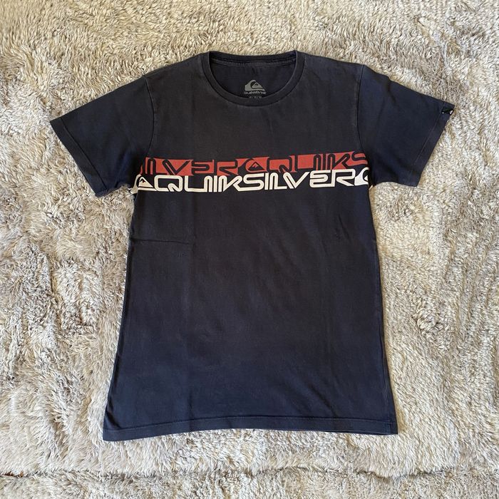 T-Shirt azul escura da QuikSilver