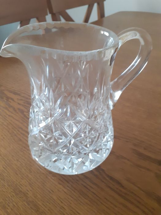 Dzbanek kryształowy