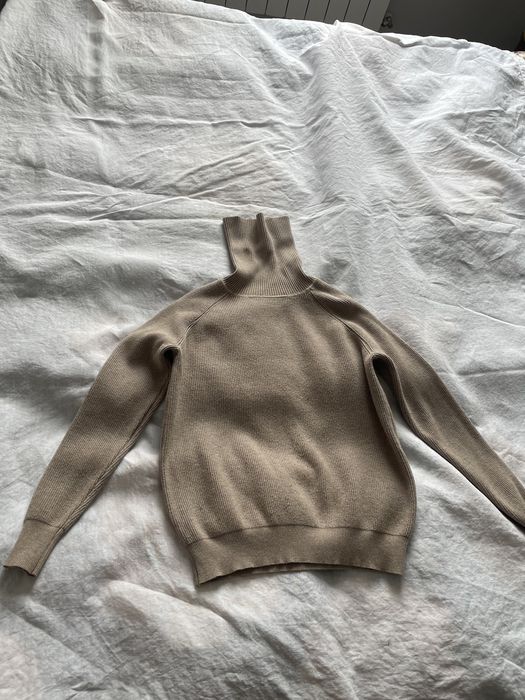 Светр гольф розмір S жіночий