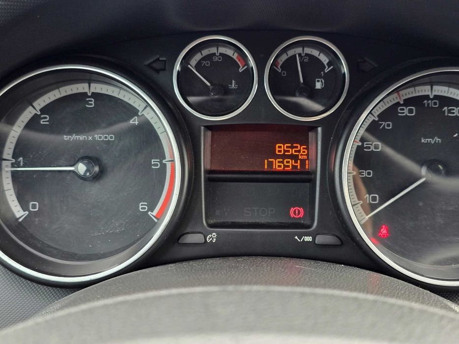 Peugeot 308 HDI  .