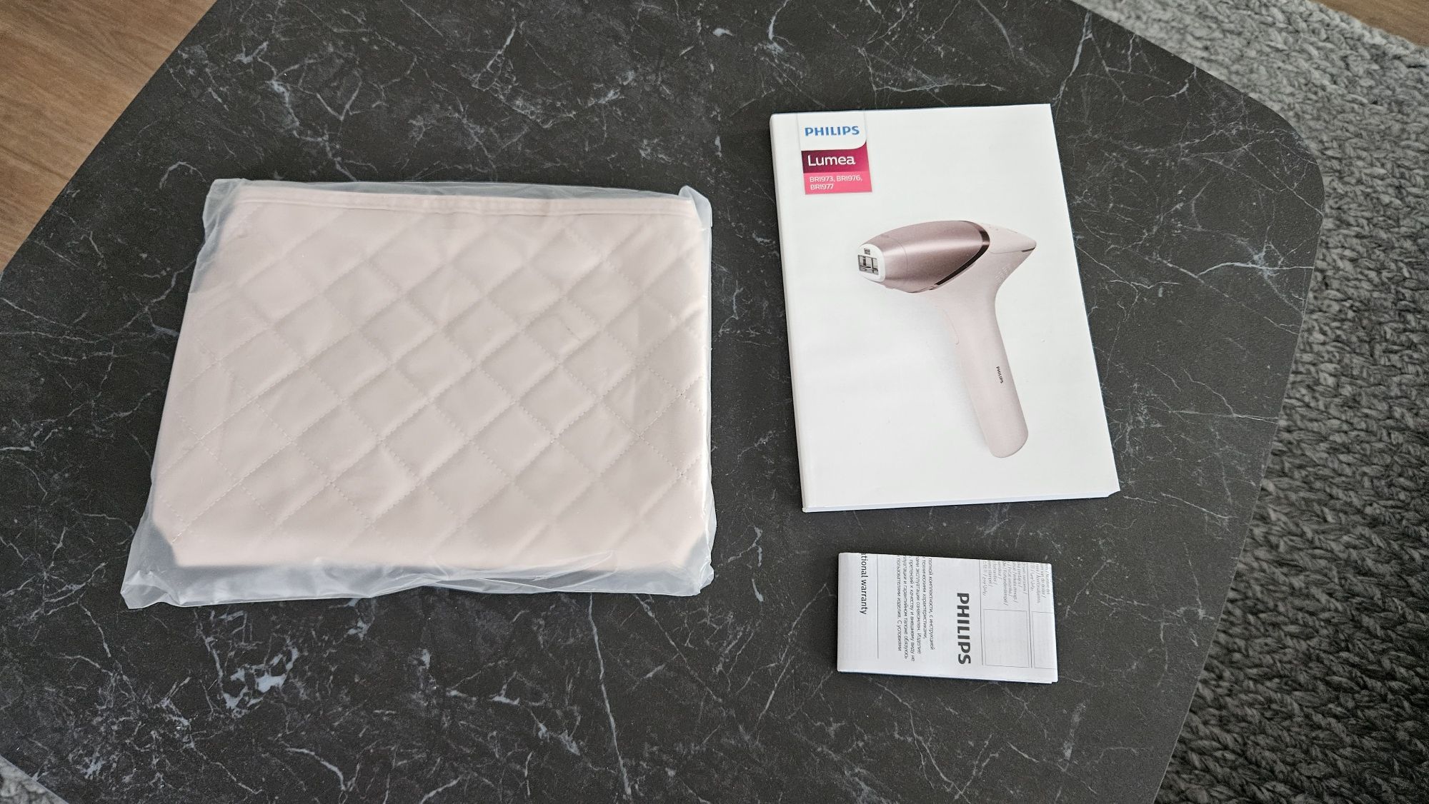 Depilator laserowy Philips Lumea 9900 IPL BRI977/00