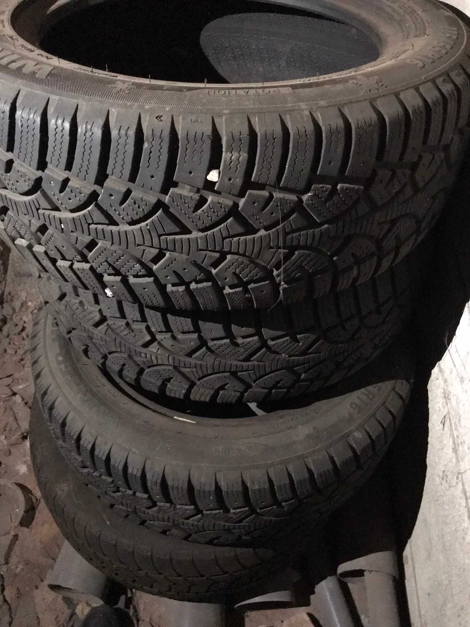 HERCULES Зимняя резина 215/55 R16 97H XL