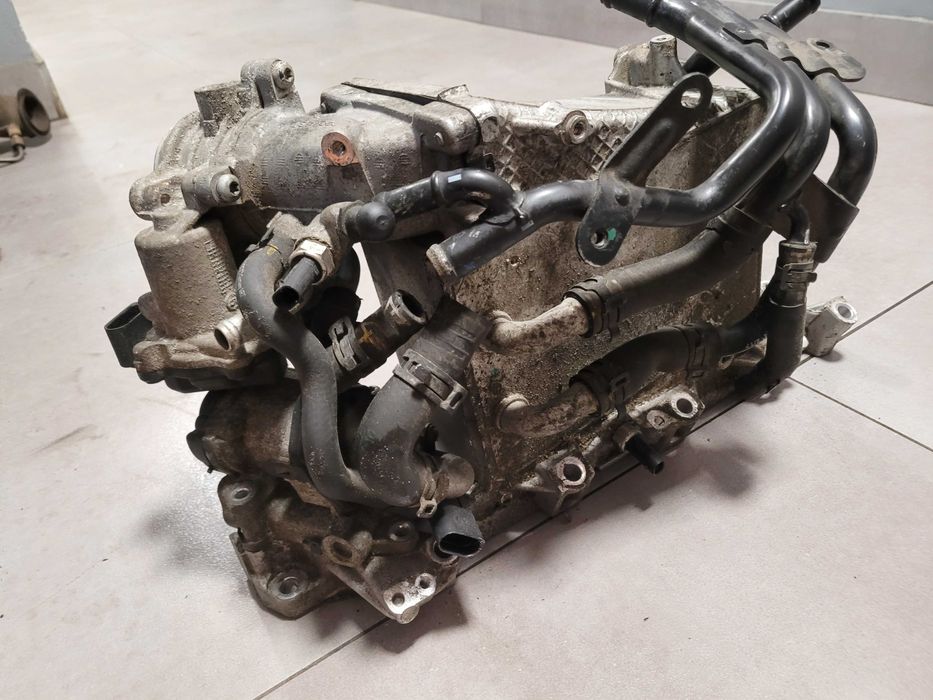 Kolektor ssący z przepustnicą przewody 1.6 TDI RAPID CXM 04L.129.766AQ