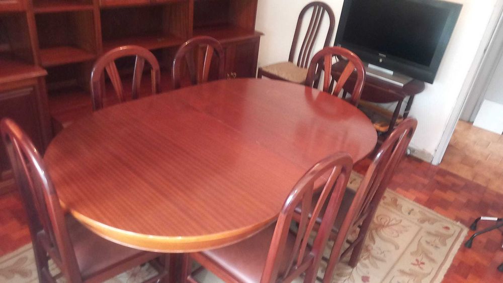 Movel de sala, mesa e cadeiras