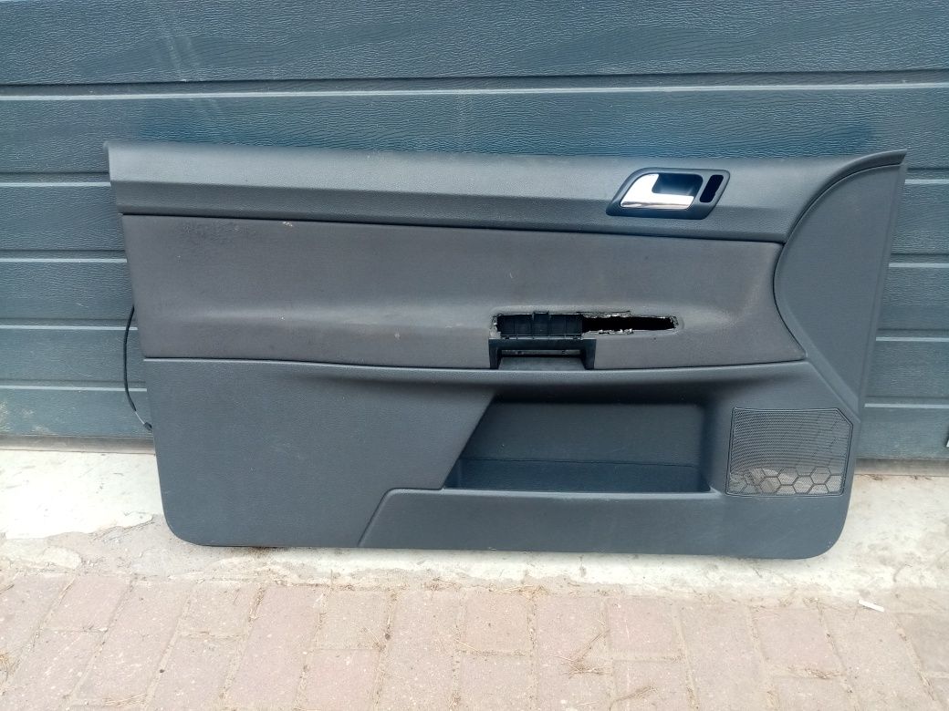 Tapicerka drzwi lewy przód kierowcy VW Polo 9N 3D