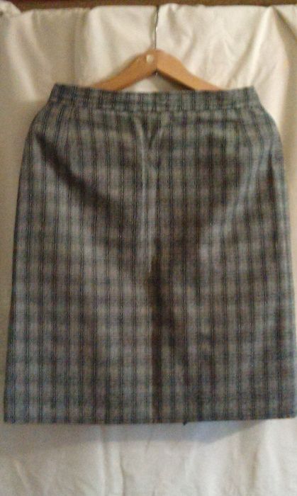 Костюм шерсть новый