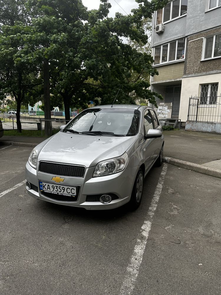 Chevrolet aveo 1.5 2011 77т.км автомат!!!