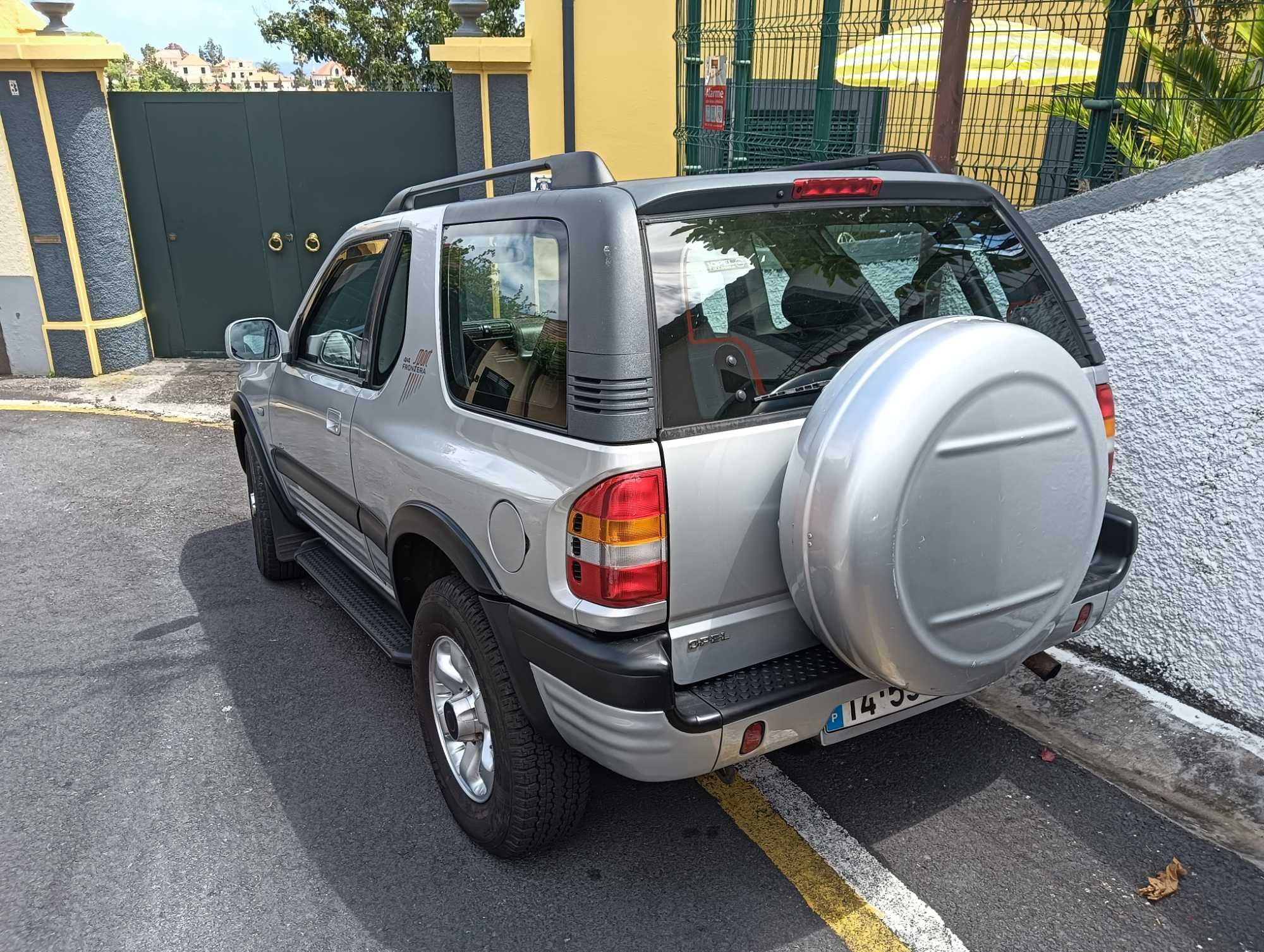 Opel Frontera em bom estado