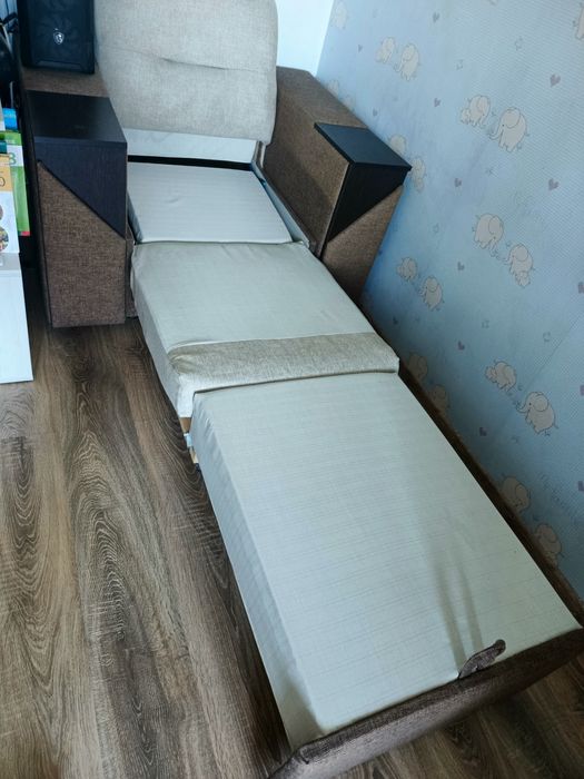 Розкладне крісло