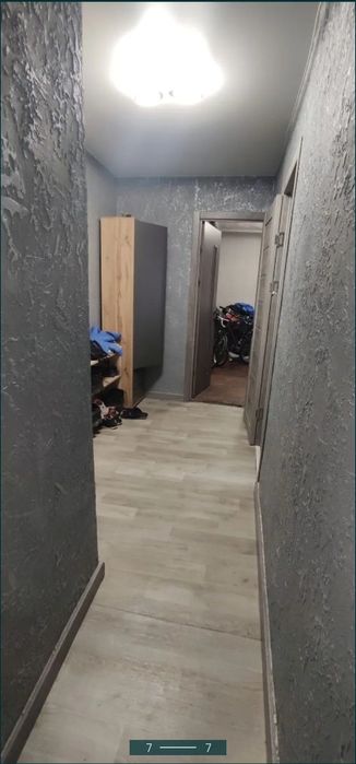 Продам двокімнатну квартиру біля Епіцентру.