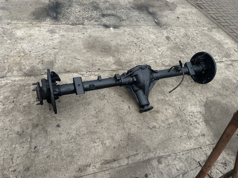 Задній міст 37:8 Nissan Navara D22 2001-2006