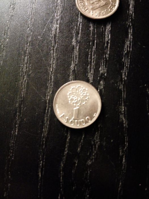 Conjunto 8 Moedas de 1 escudo