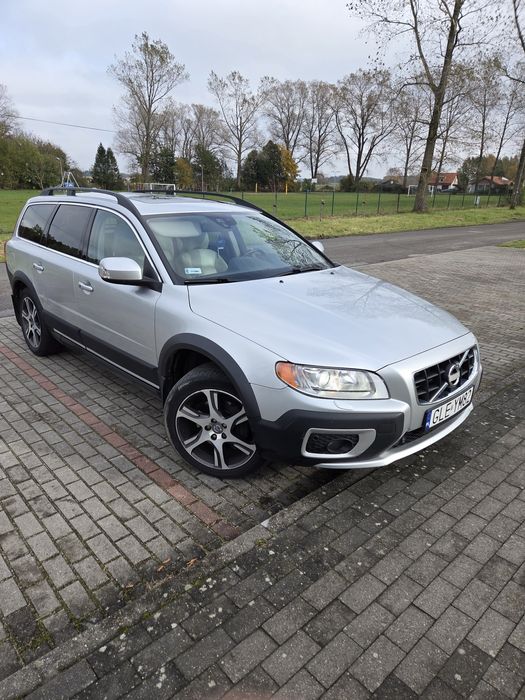 Volvo xc70  4×4 2,4d