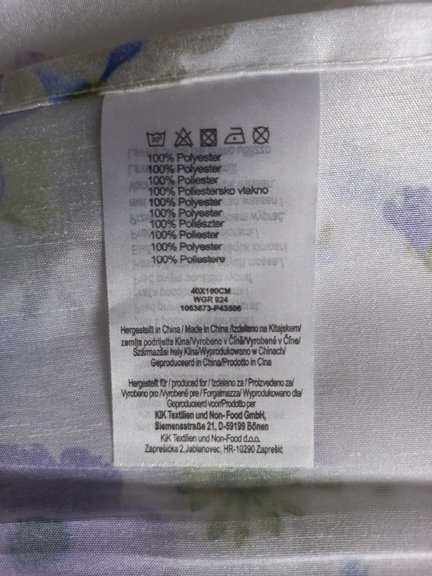 Bieżnik/obrus w kwiaty na stół lub ławę