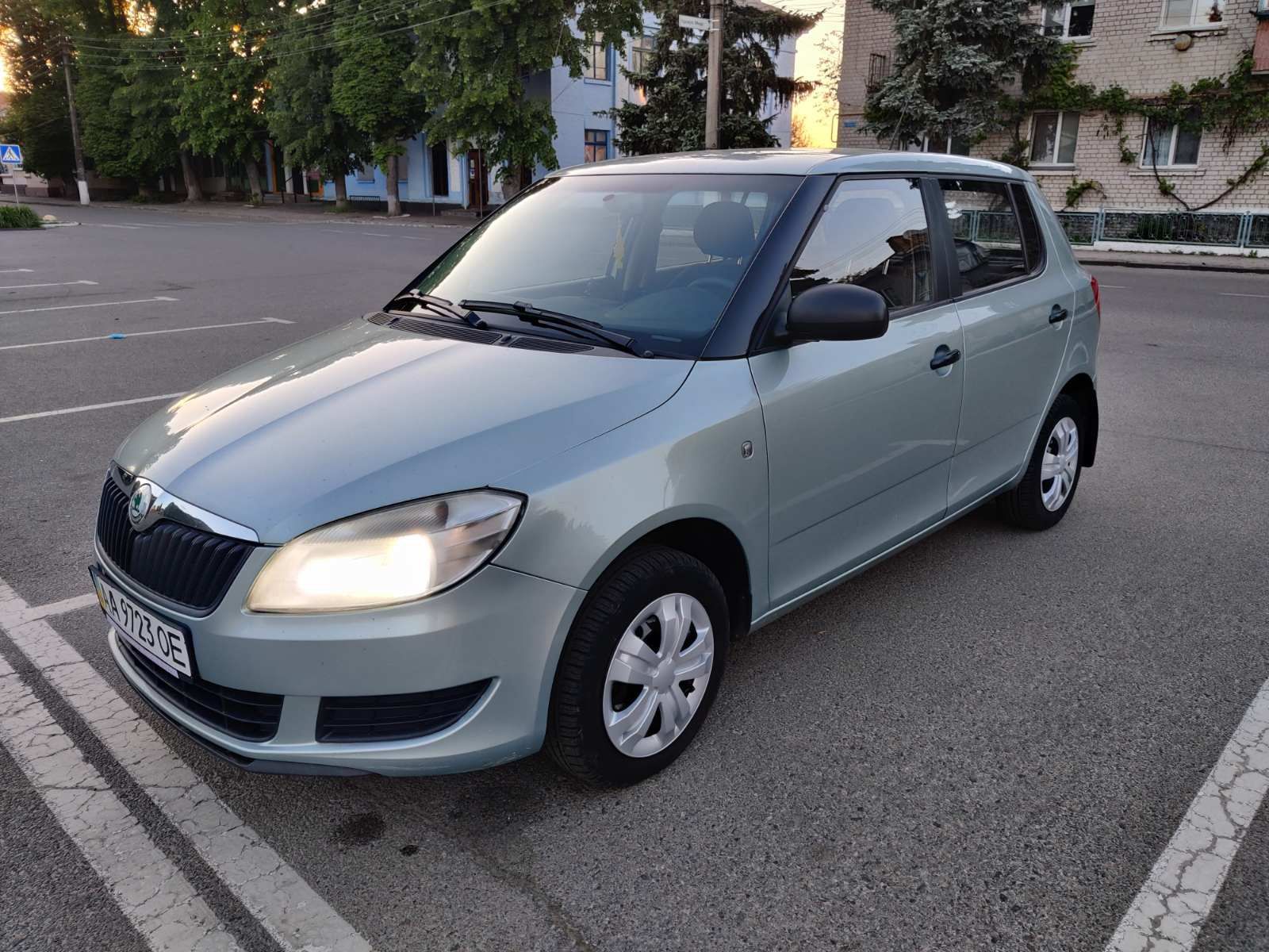 Продам Skoda fabia 2. 1.4 бензин