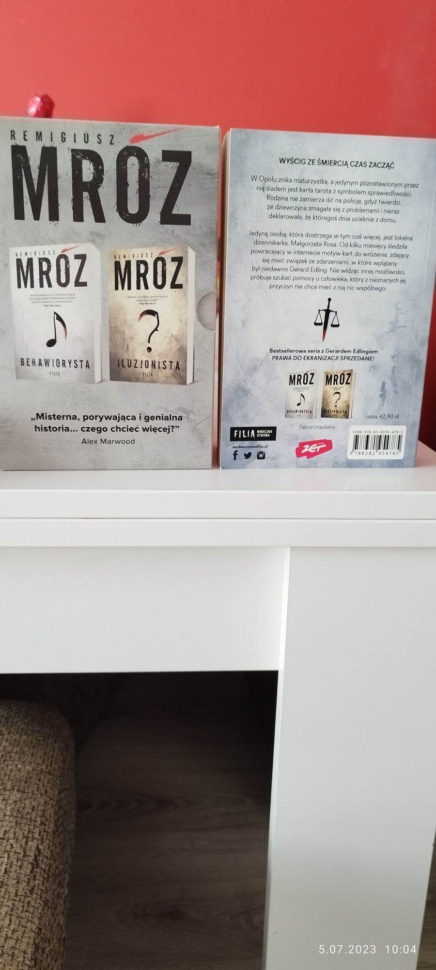 Behawiorysta, iluzjonista i ekstremista. Remigiusz Mróz