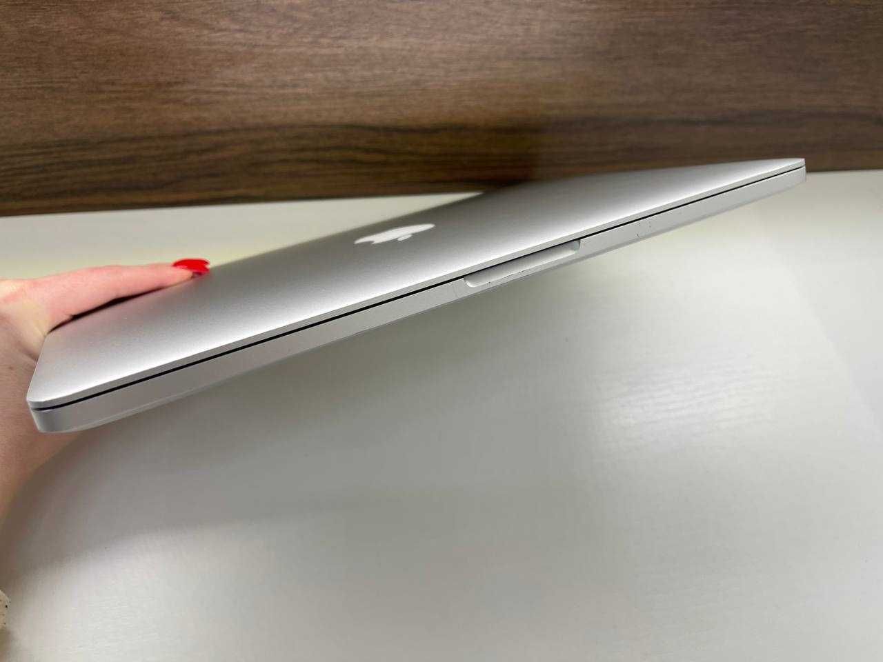 MacBook Pro 13 2015 i5 256Gb 8Gb Нова батарея Гарантія/Магаз/#4850