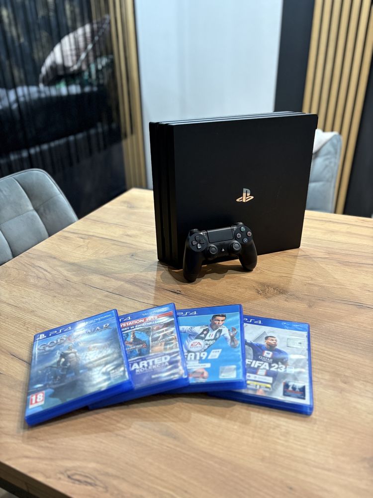 PS4 PRO 4 gry PAD PS4 V2