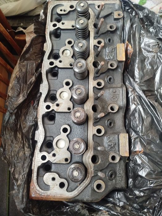 Продам головку блока на Богдан дф4