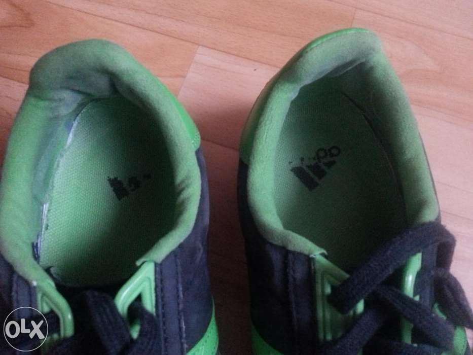 Super buty adidas rozmiar 44 2/3 długość wkłądki 28,5cm ZAPRASZAM !