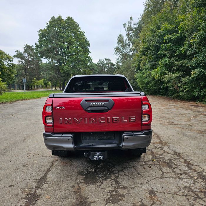 Toyota Hilux 2.8 D-4D Double Cab Invincible 4x4