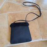 Torebka 18 cm czarna futerko Avon