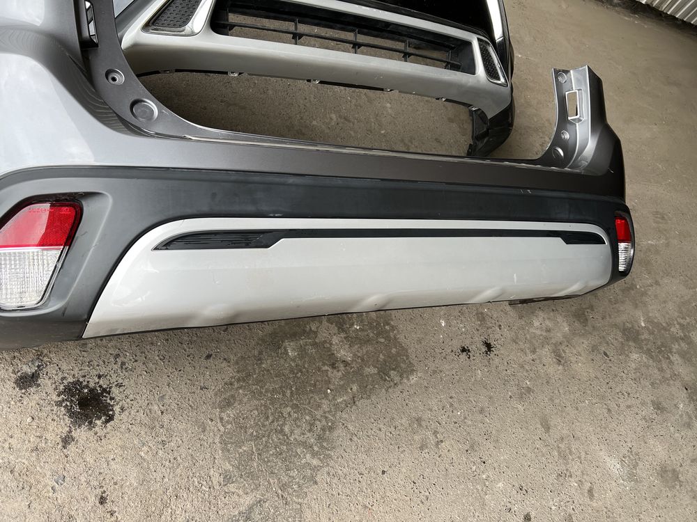 Бампер задній Mitsubishi Outlander 3