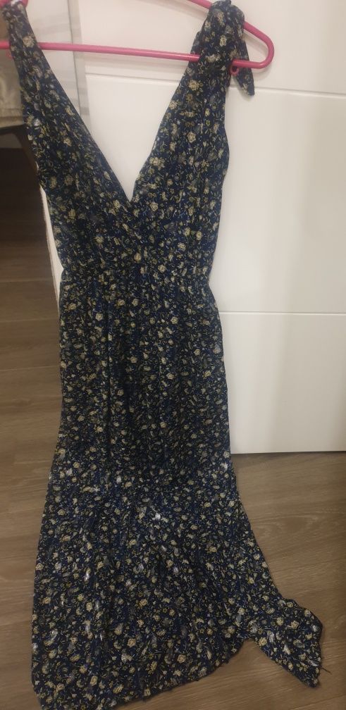 Vestidos ( 10.00€ cada )