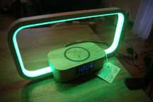 Lampka nocna z ładowarką kinetyczną/przewodową. Różne kolory RGB