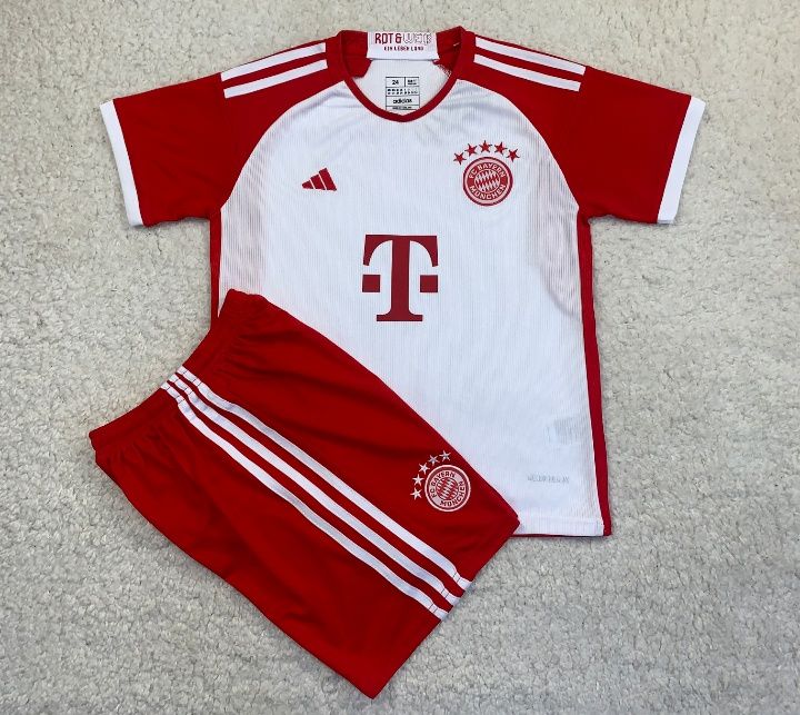 Детская футбольная форма Баварии (основная), новый сезон 2023-2024
