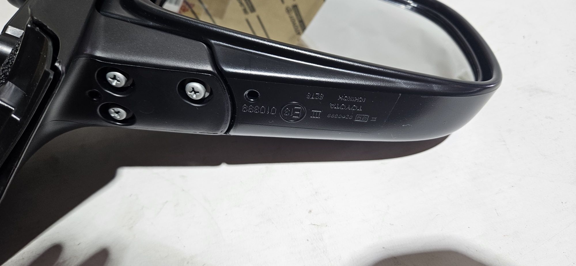 Lusterko zewnętrzne prawe toyota yaris 99-03 nowe oryginał