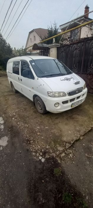 Микроавтобус Хюндай Н-1