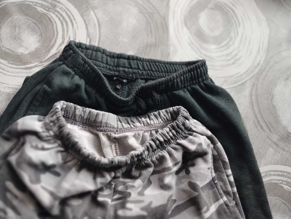 spodnie dresowe r. 134 /140 / 146 za 2 pary Tanio !!